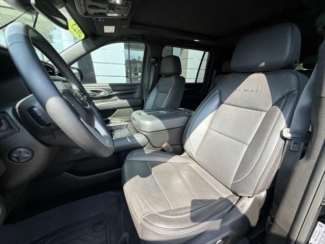 2023 GMC Yukon XL 4WD Denali