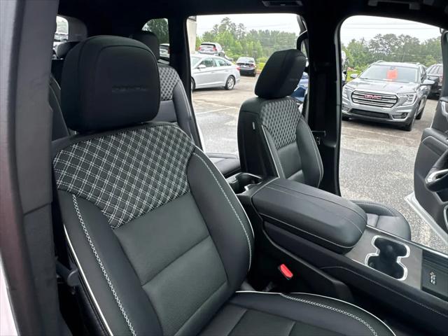 2024 GMC Acadia AWD Denali