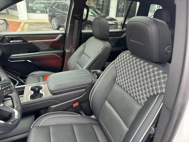 2024 GMC Acadia AWD Denali