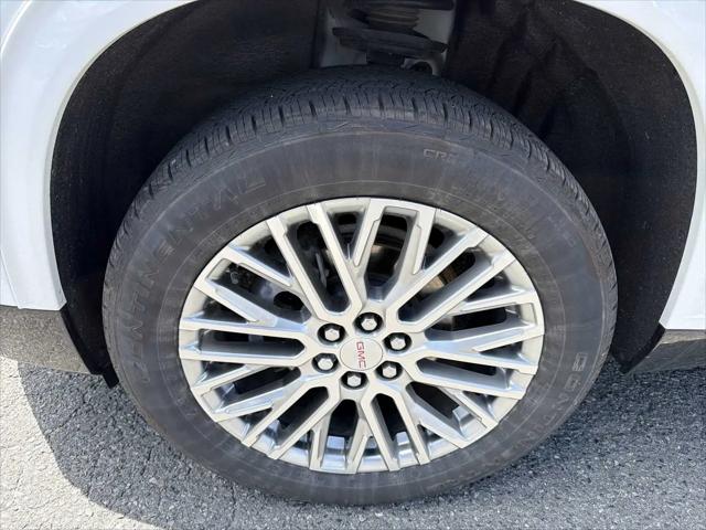 2024 GMC Acadia AWD Denali