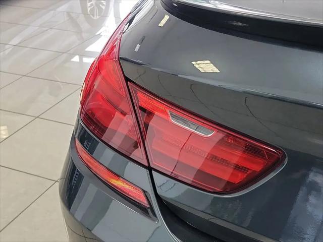 2016 BMW M6 Standard
