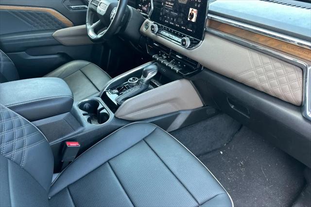 2024 GMC Canyon 4WD Denali