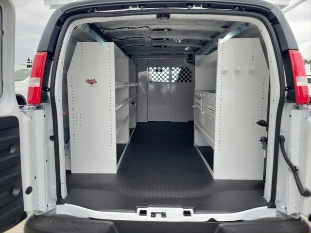 2026 Chevrolet Express Cargo Van 2500 Extended Wheelbase, WT, RWD