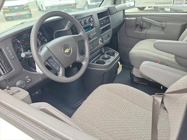 2026 Chevrolet Express Cargo Van 2500 Extended Wheelbase, WT, RWD
