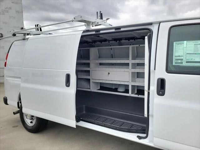 2026 Chevrolet Express Cargo Van 2500 Extended Wheelbase, WT, RWD