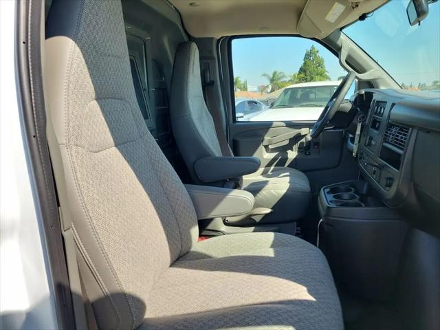 2026 Chevrolet Express Cargo Van 2500 Extended Wheelbase, WT, RWD