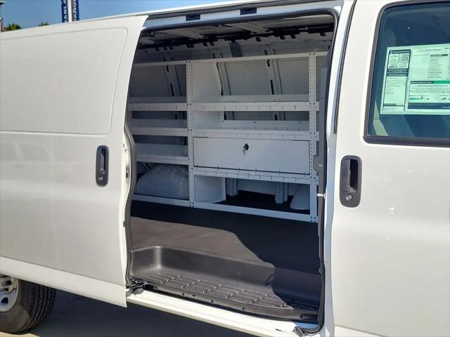 2026 Chevrolet Express Cargo Van 2500 Extended Wheelbase, WT, RWD