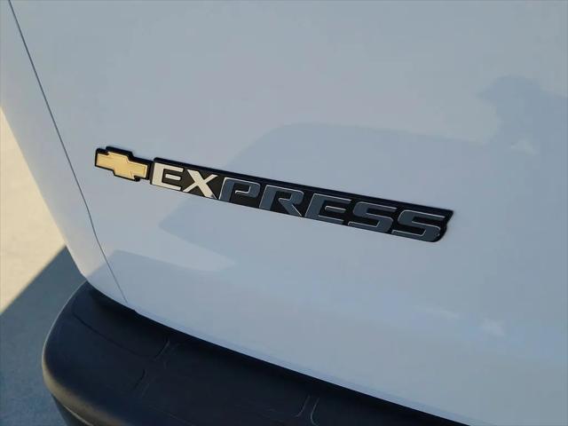 2026 Chevrolet Express Cargo Van 2500 Extended Wheelbase, WT, RWD