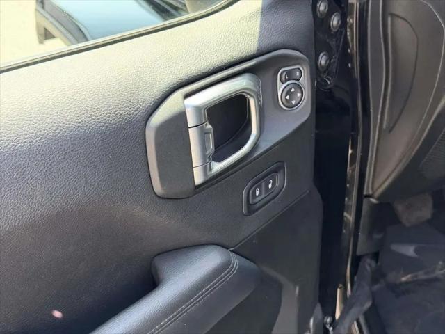 2022 Jeep Wrangler Unlimited Sahara Altitude 4x4