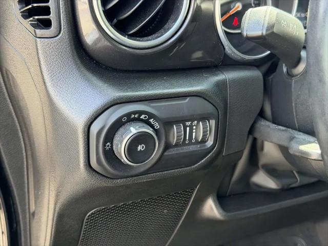 2022 Jeep Wrangler Unlimited Sahara Altitude 4x4