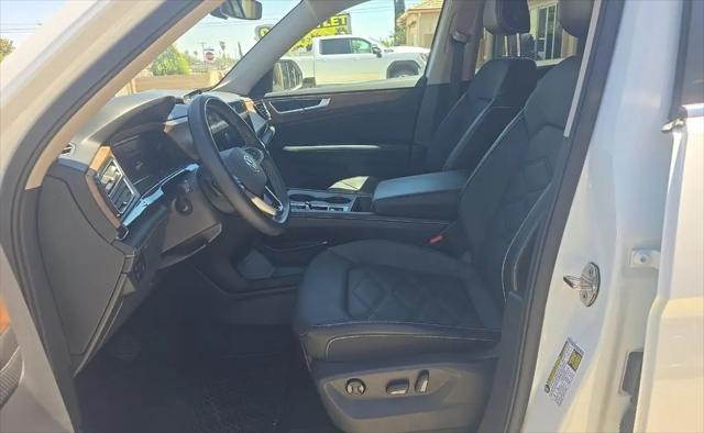 2024 Volkswagen Atlas 2.0T SE