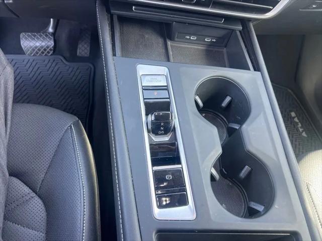 2024 Volkswagen Atlas 2.0T SE