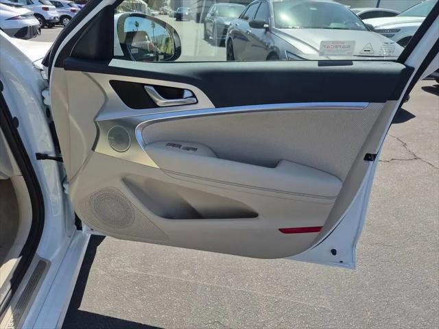 2026 Genesis G70 2.5T RWD Prestige