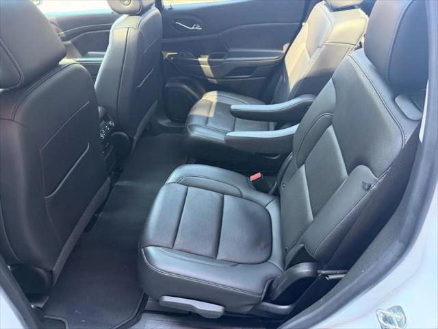 2021 GMC Acadia AWD SLT