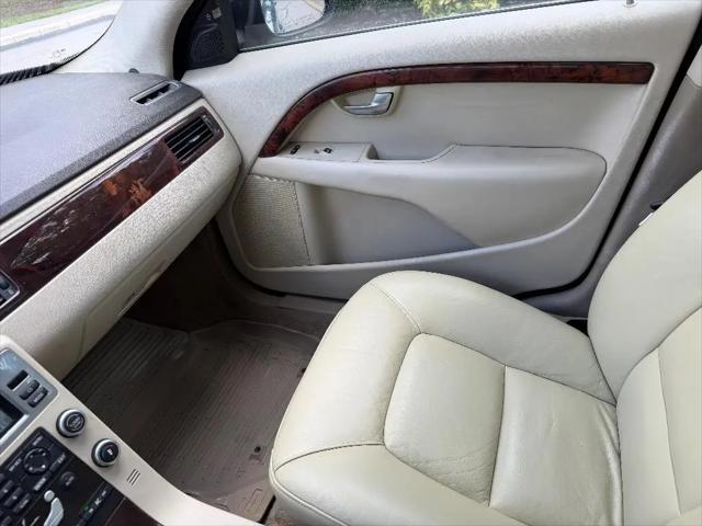 2008 Volvo V70 3.2