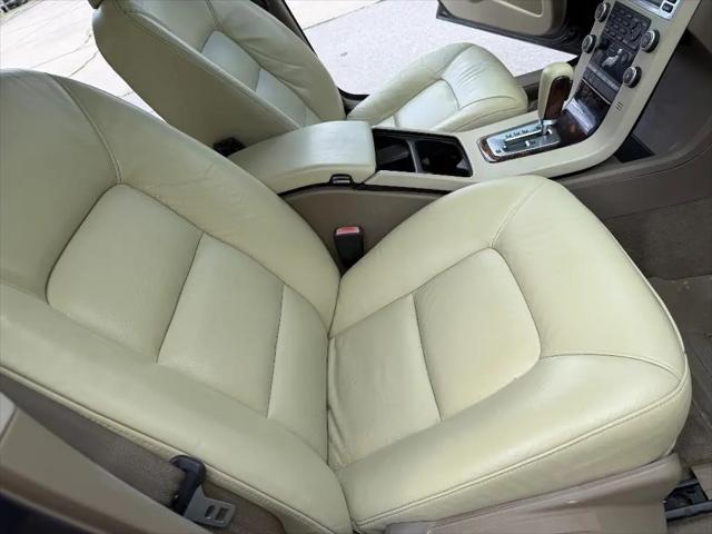 2008 Volvo V70 3.2