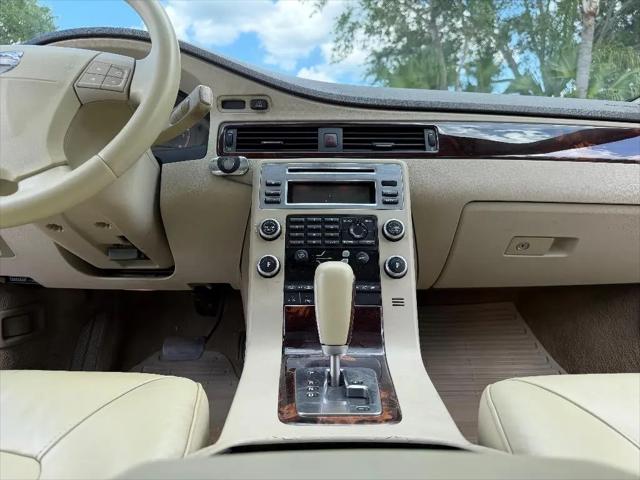 2008 Volvo V70 3.2