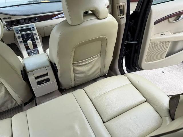 2008 Volvo V70 3.2