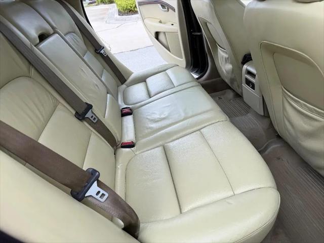 2008 Volvo V70 3.2