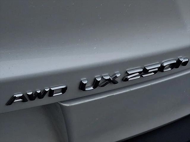 2023 Lexus UX 250h UX 250h