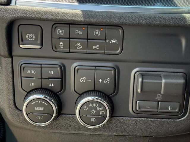 2026 Chevrolet Suburban RST, 4WD