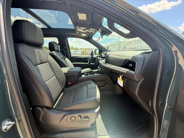 2026 Chevrolet Suburban RST, 4WD