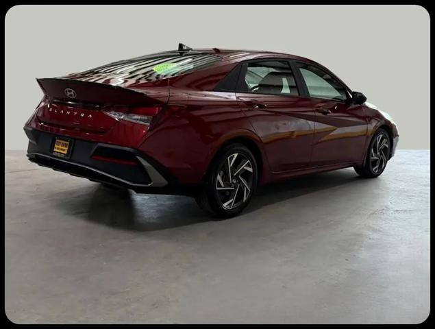 2025 Hyundai Elantra SEL Sport