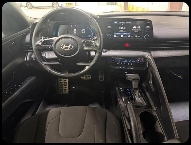 2025 Hyundai Elantra SEL Sport