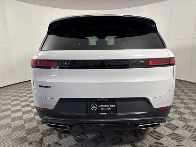 2025 Land Rover Range Rover Sport P360 SE