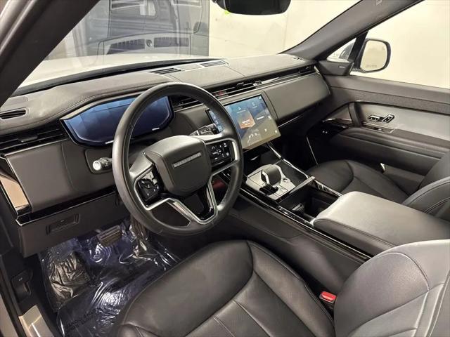2025 Land Rover Range Rover Sport P360 SE