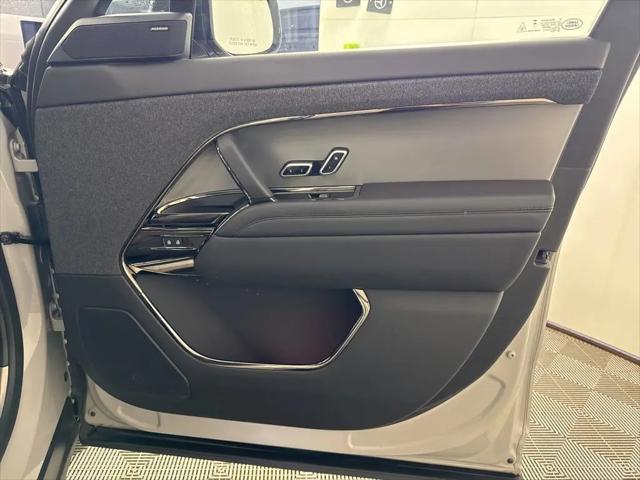 2025 Land Rover Range Rover Sport P360 SE