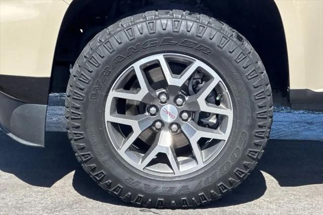 2022 GMC Canyon 4WD Crew Cab Short Box AT4 - Leather