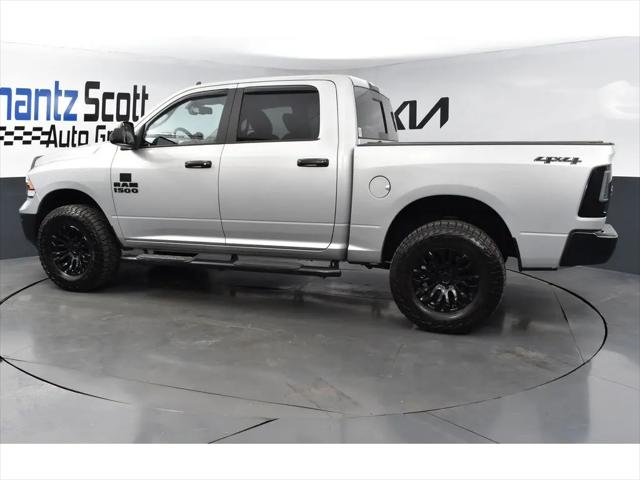 2018 Ram 1500 Big Horn Crew Cab 4x4 5'7" Box