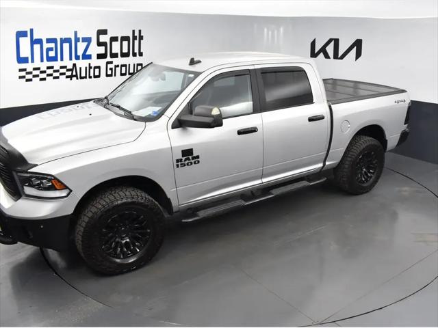 2018 Ram 1500 Big Horn Crew Cab 4x4 5'7" Box