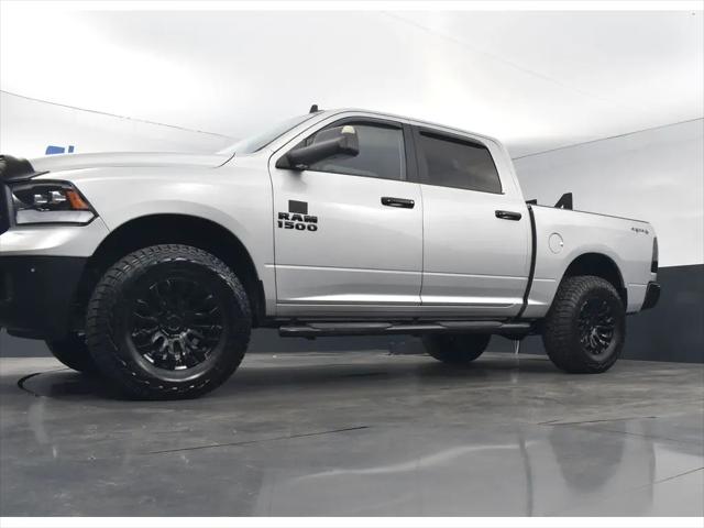 2018 Ram 1500 Big Horn Crew Cab 4x4 5'7" Box