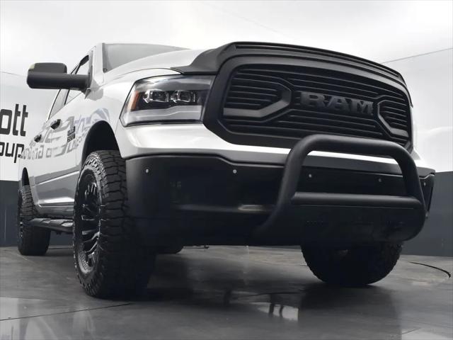 2018 Ram 1500 Big Horn Crew Cab 4x4 5'7" Box