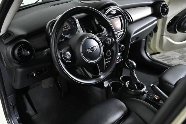 2015 MINI Hardtop Cooper
