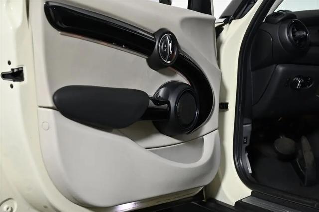 2015 MINI Hardtop Cooper