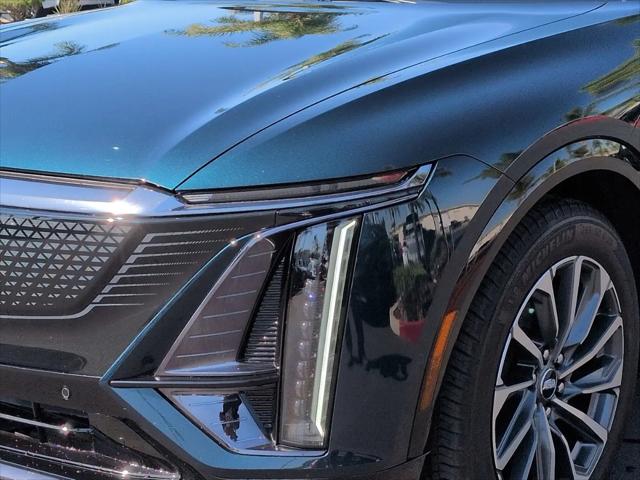 2024 Cadillac iQ Sport w/1SF
