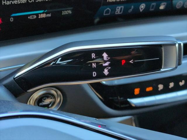 2024 Cadillac iQ Sport w/1SF
