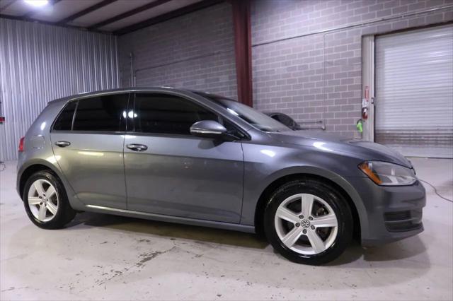 2015 Volkswagen Golf TDI S 4-Door
