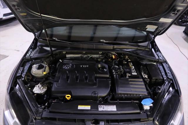 2015 Volkswagen Golf TDI S 4-Door