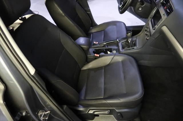 2015 Volkswagen Golf TDI S 4-Door