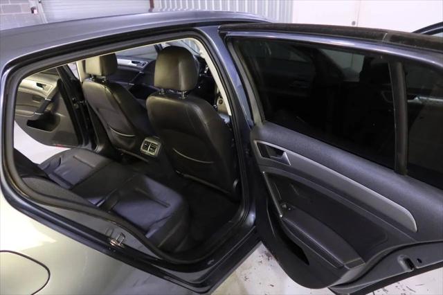 2015 Volkswagen Golf TDI S 4-Door