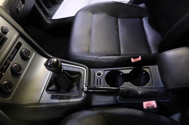 2015 Volkswagen Golf TDI S 4-Door