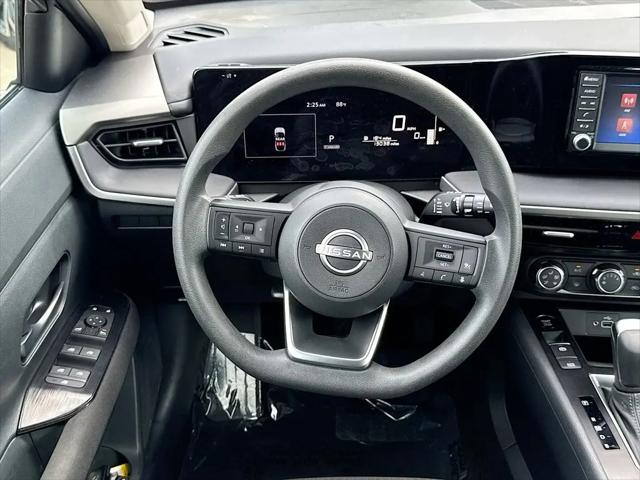 2025 Nissan Kicks S FWD