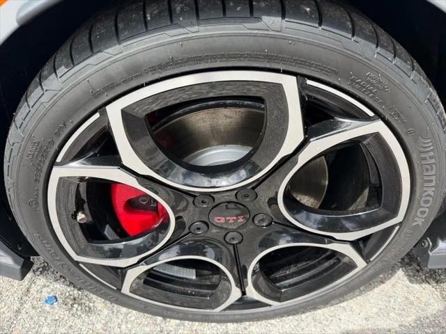 2026 Volkswagen Golf GTI Autobahn