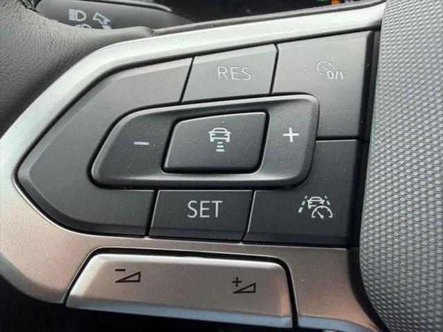2026 Volkswagen Atlas Cross Sport SEL Premium R-Line