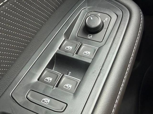 2026 Volkswagen Atlas Cross Sport SEL Premium R-Line