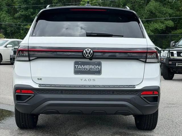 2026 Volkswagen Taos SE Black
